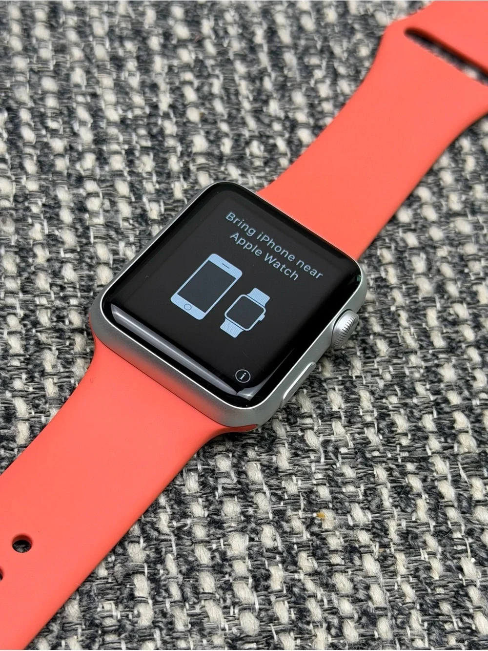 Apple Watch 1st Gen 7000 Series 42mm Silver Aluminum Case Pink Sport Band A1803
